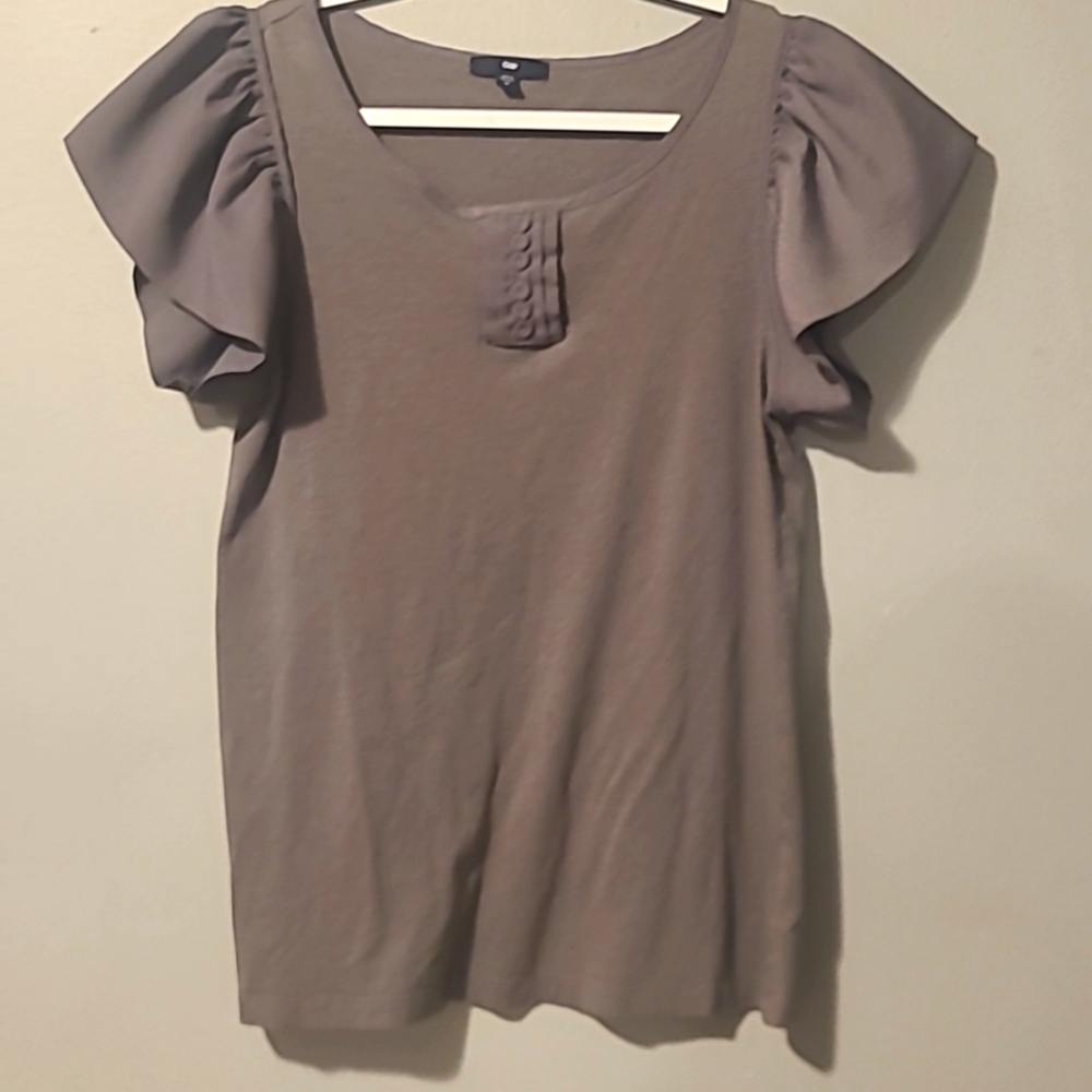 GAP medium gray shirt